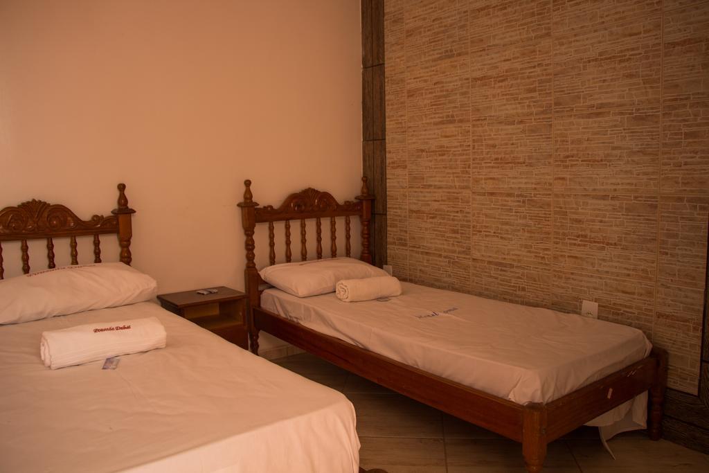 Pousada Dubai Cuiabá Quarto foto