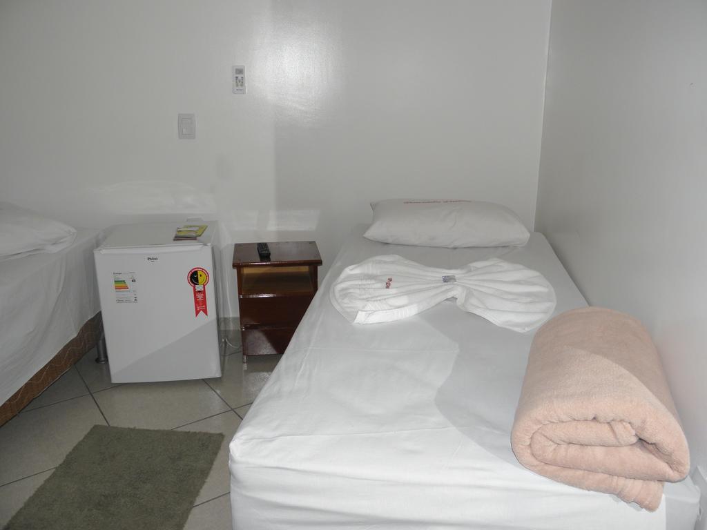 Pousada Dubai Cuiabá Quarto foto