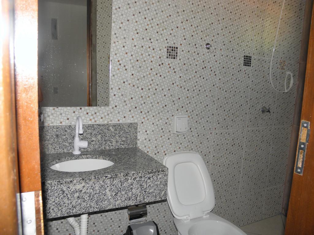 Pousada Dubai Cuiabá Quarto foto